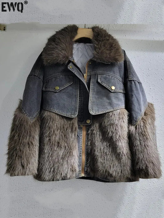 [EWQ] Winter Denim Spliced Faux Fur Jacket Women Outwears Long Sleeve Denim Patchwork Outwears Coat Autumn New Warm 16U5514