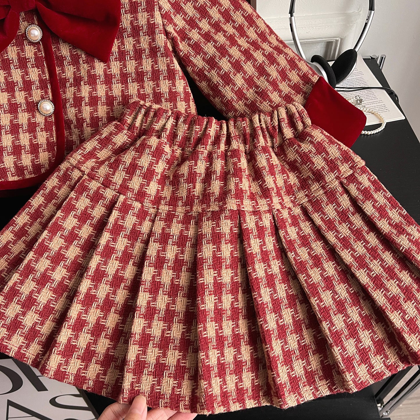 2023 Winter New Korean Style Girls Small Fragrance Style Red Plaid Bow Set Baby Cotton Two-piece Set 68185