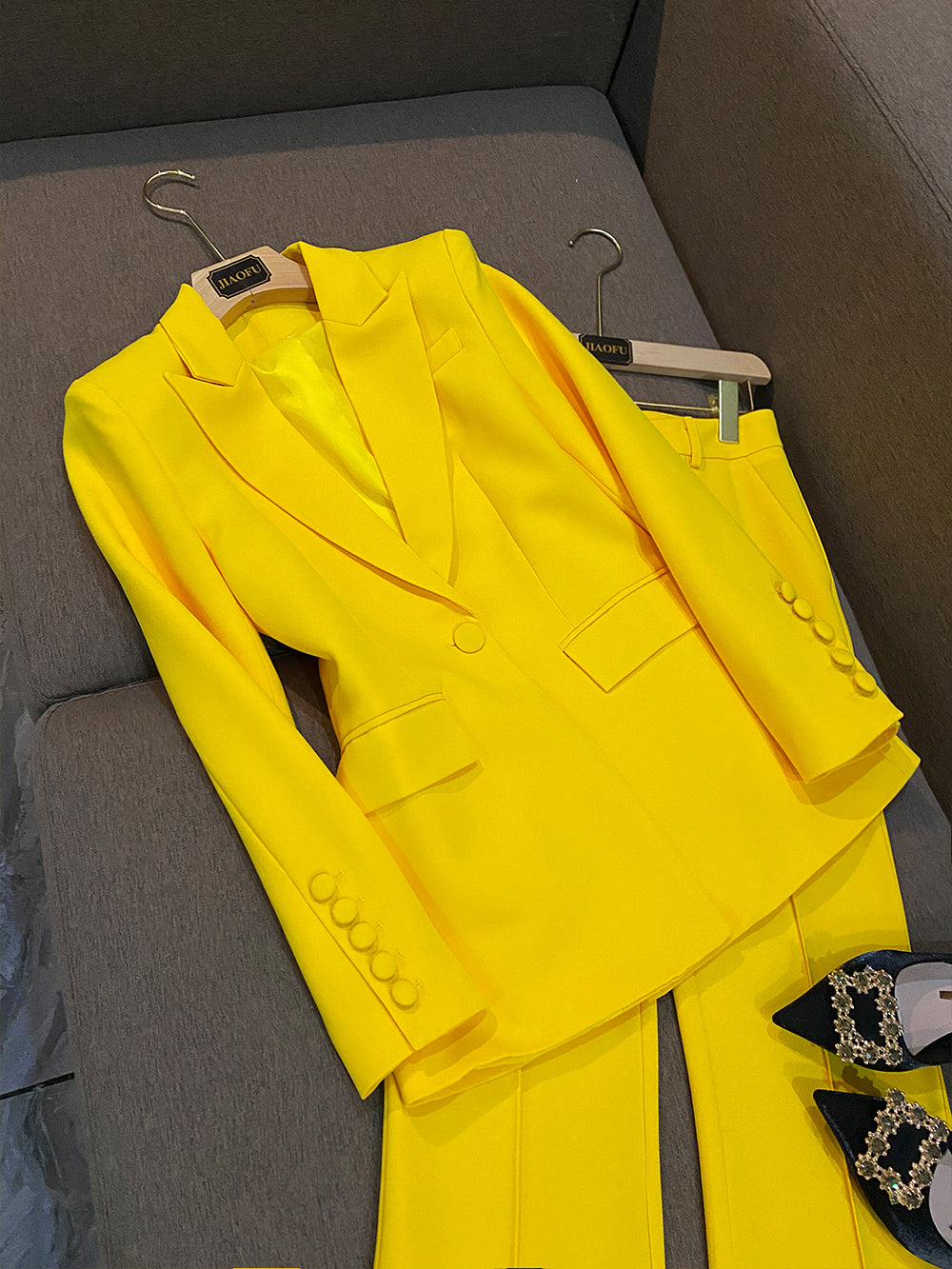 New Lemon Yellow Business Wear Fashion Mid-length Suit Flared Trousers Suit Two-piece