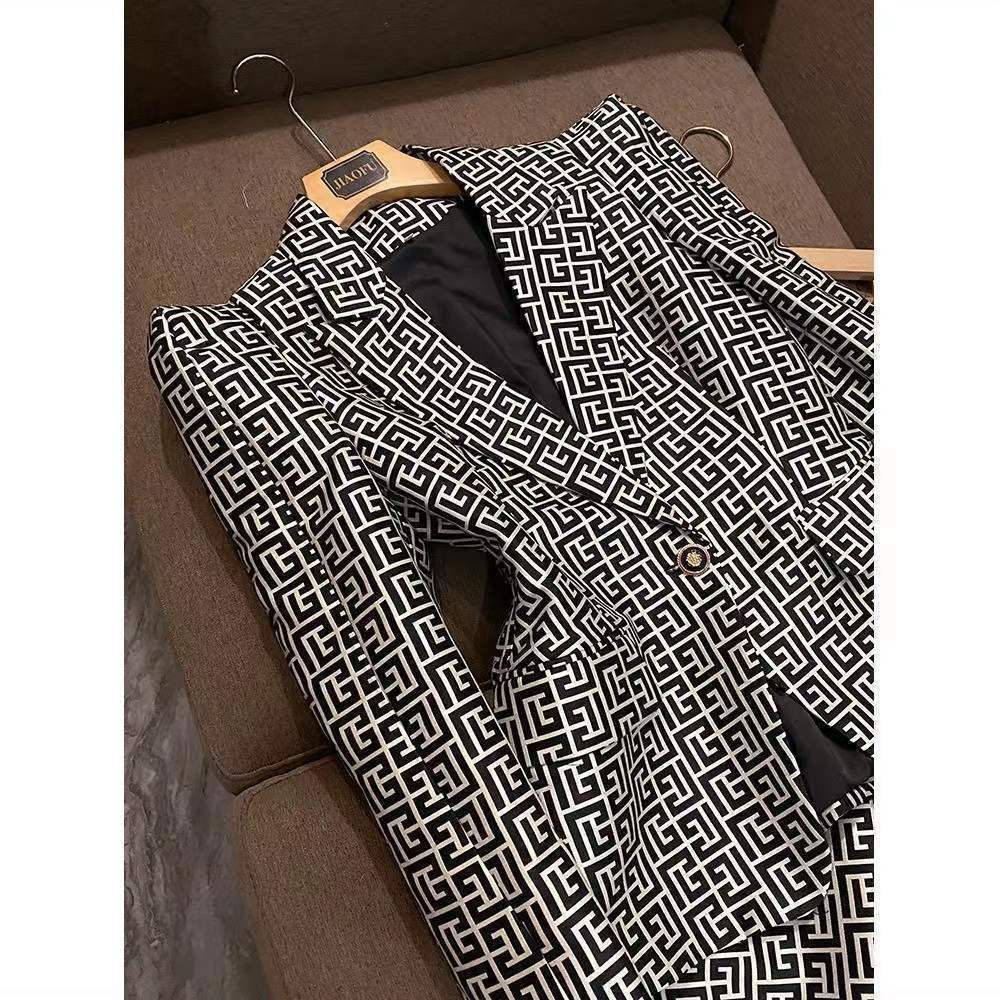 Spring And Autumn New Jacquard Embroidery Suit Suit Women&#039;s Fashion Suit Wide-leg Pants Top Tide