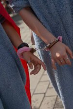 Faux Fur Handcuffs – Soft Plush Wrist Restraints for Couples & Costume Parties - Image 10